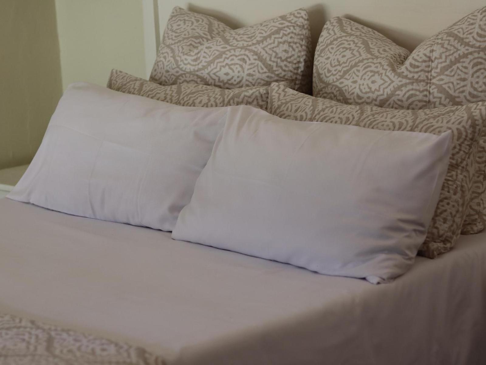 Karee Guesthouse ثابازيمبي الغرفة الصورة